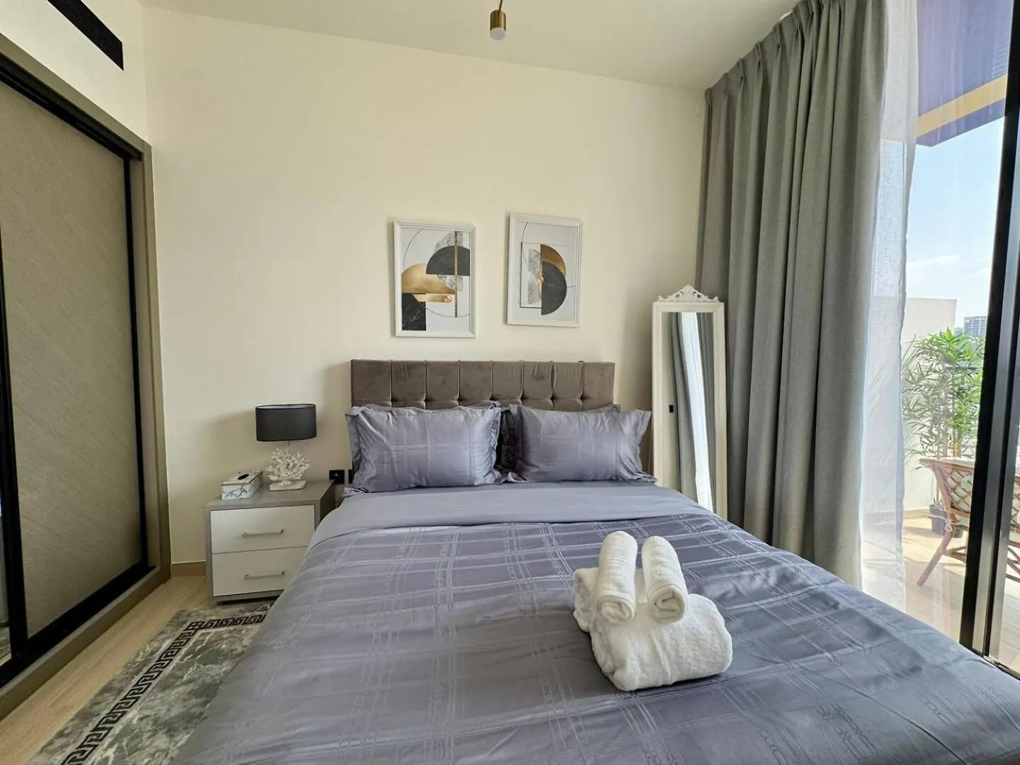 Trendy One Bedroom Apartment Dubai