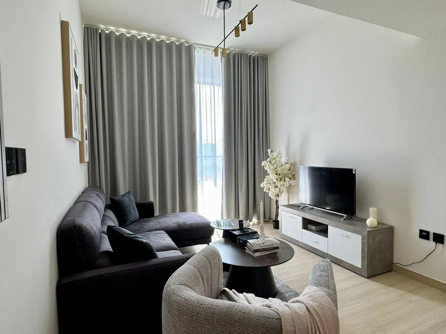 Trendy One Bedroom Apartment Dubai