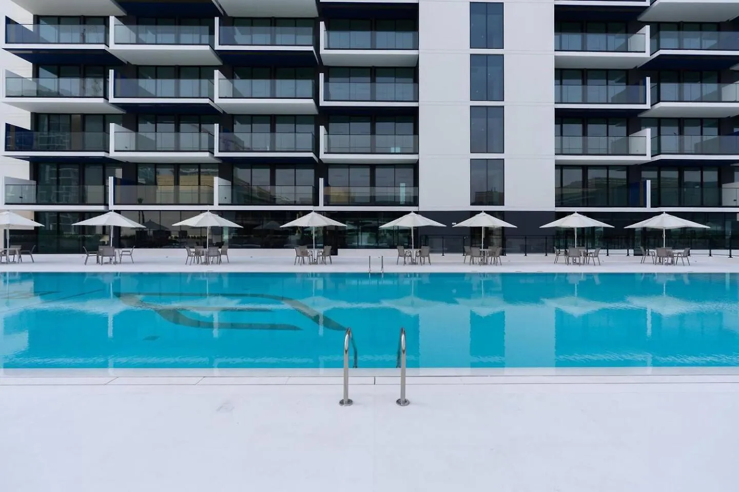 Trendy One Bedroom Apartment Dubai