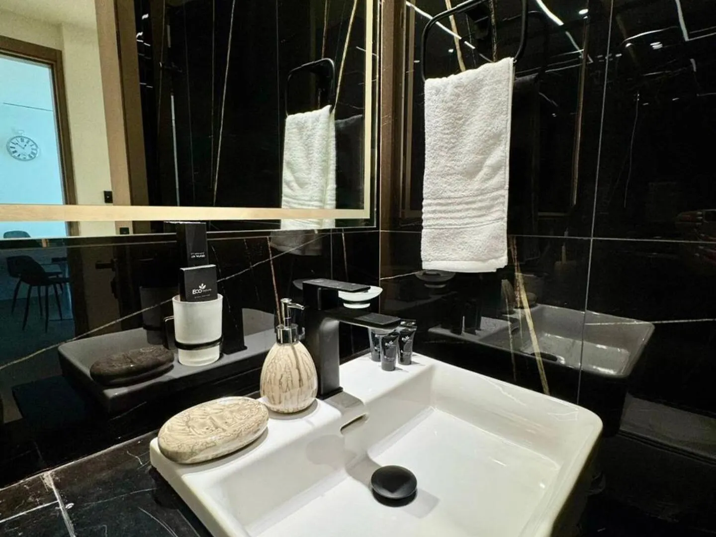Trendy One Bedroom Apartment Dubai