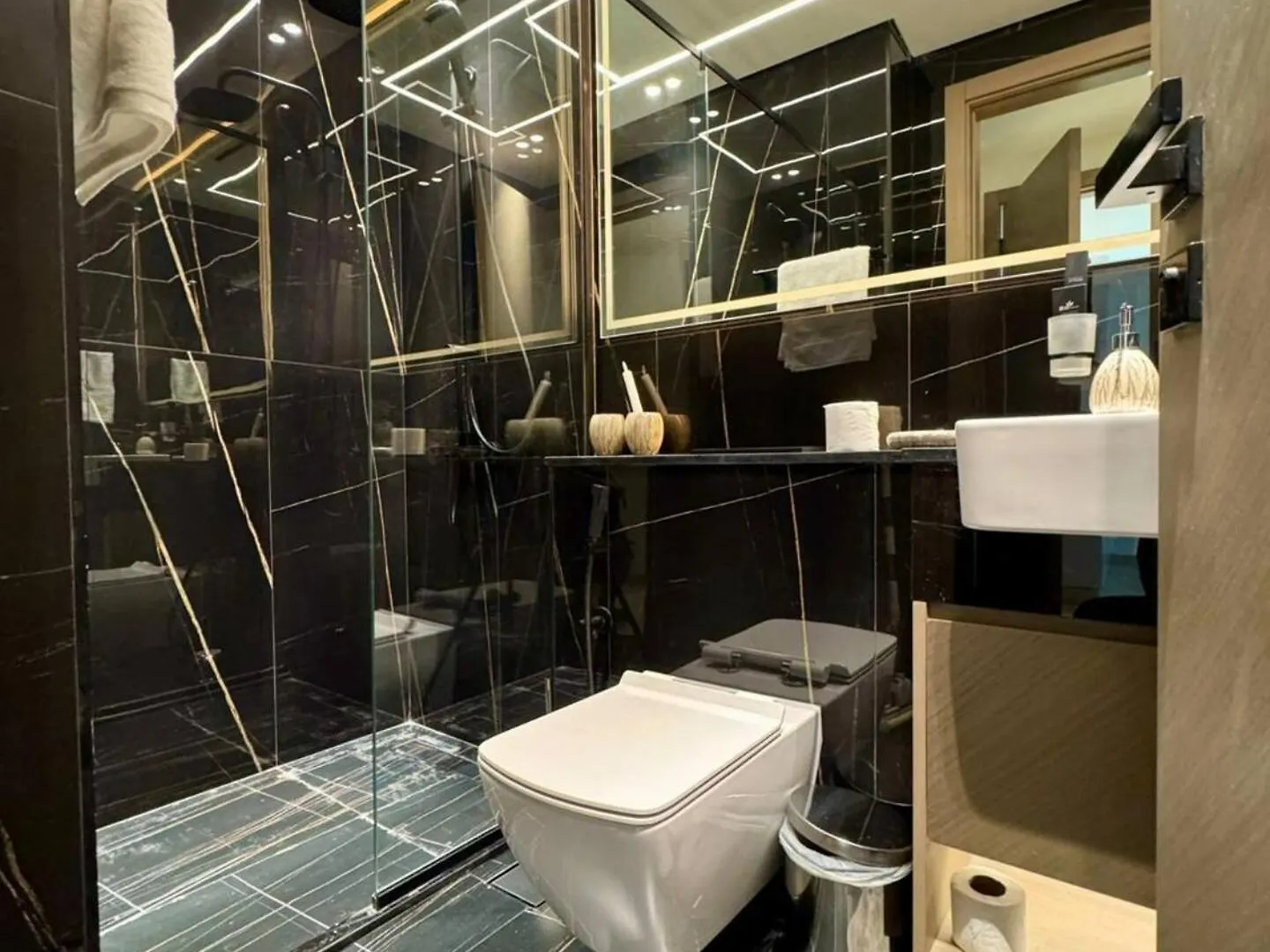 Trendy One Bedroom Apartment Dubai