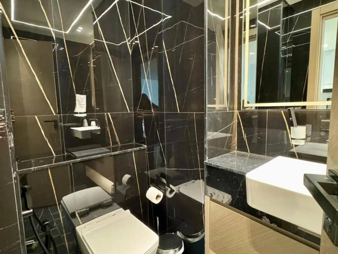 Trendy One Bedroom Apartment Dubai