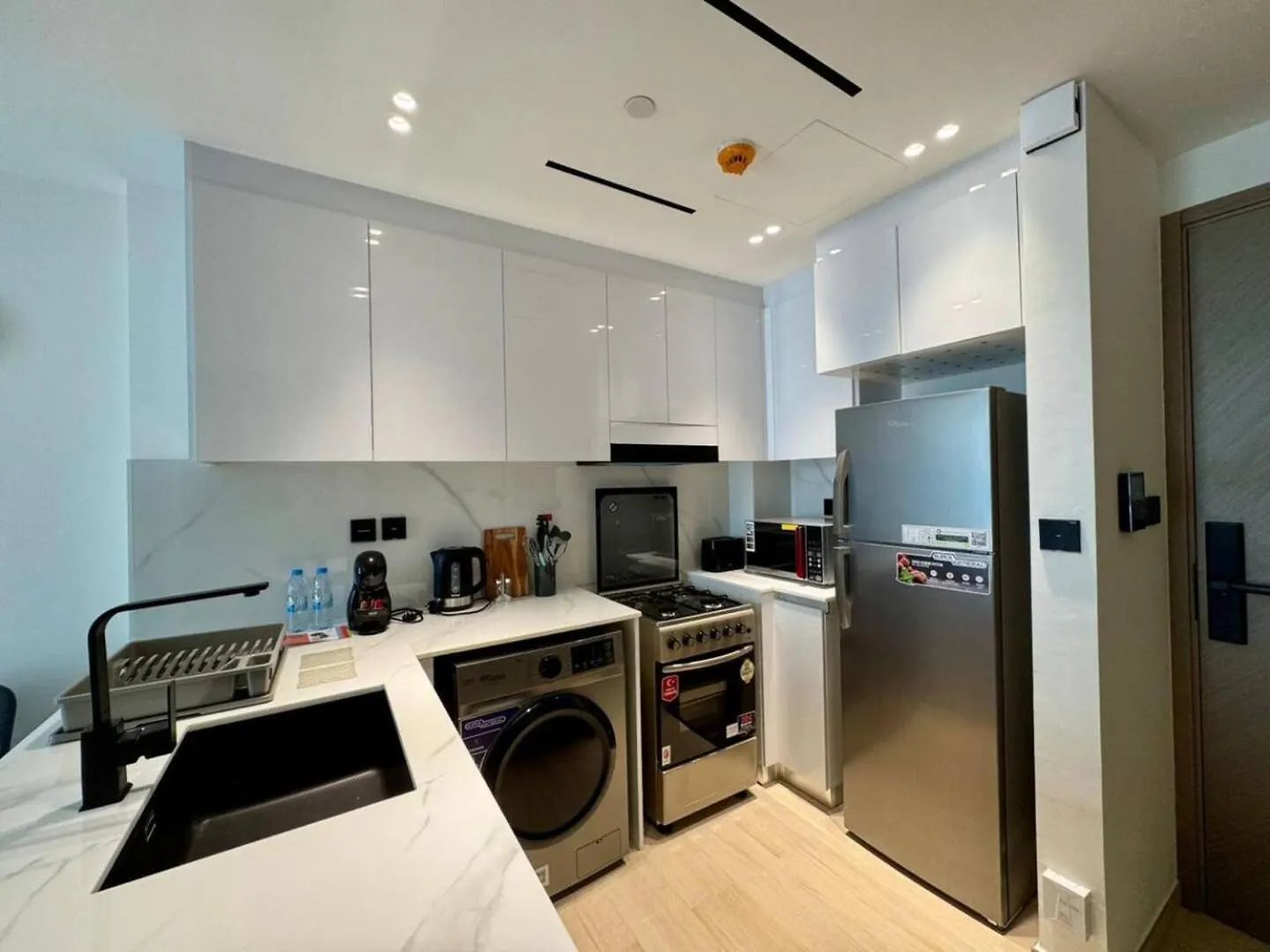 Trendy One Bedroom Apartment Dubai